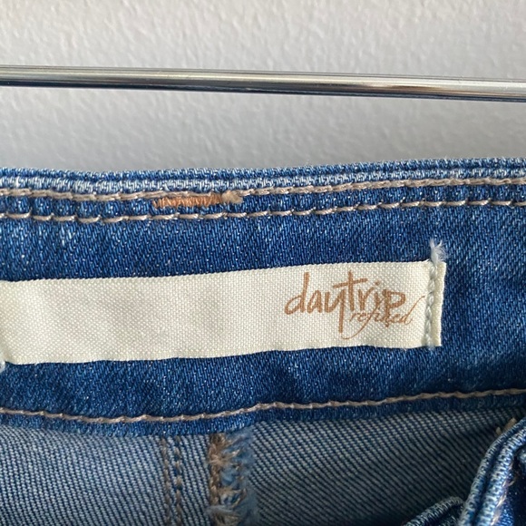 Cropped denim - Picture 2 of 3